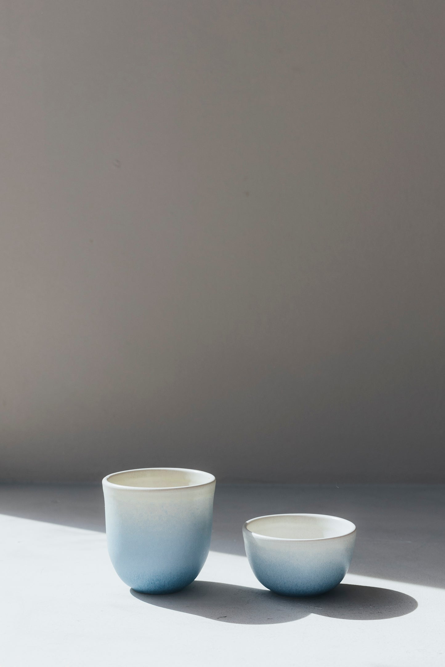 Copo SO COFFEE grande azul e cru