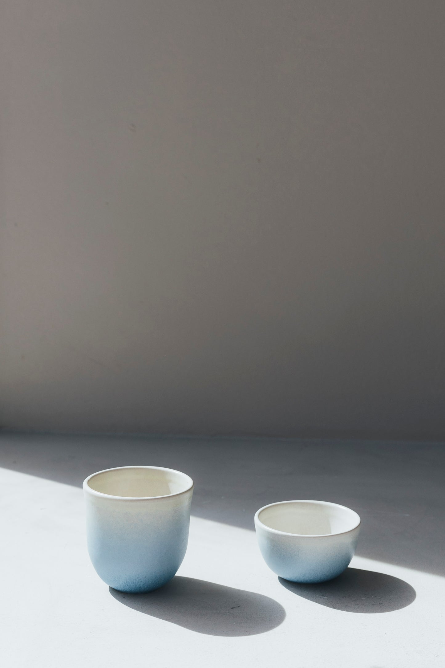Copo SO COFFEE pequeno azul e branco
