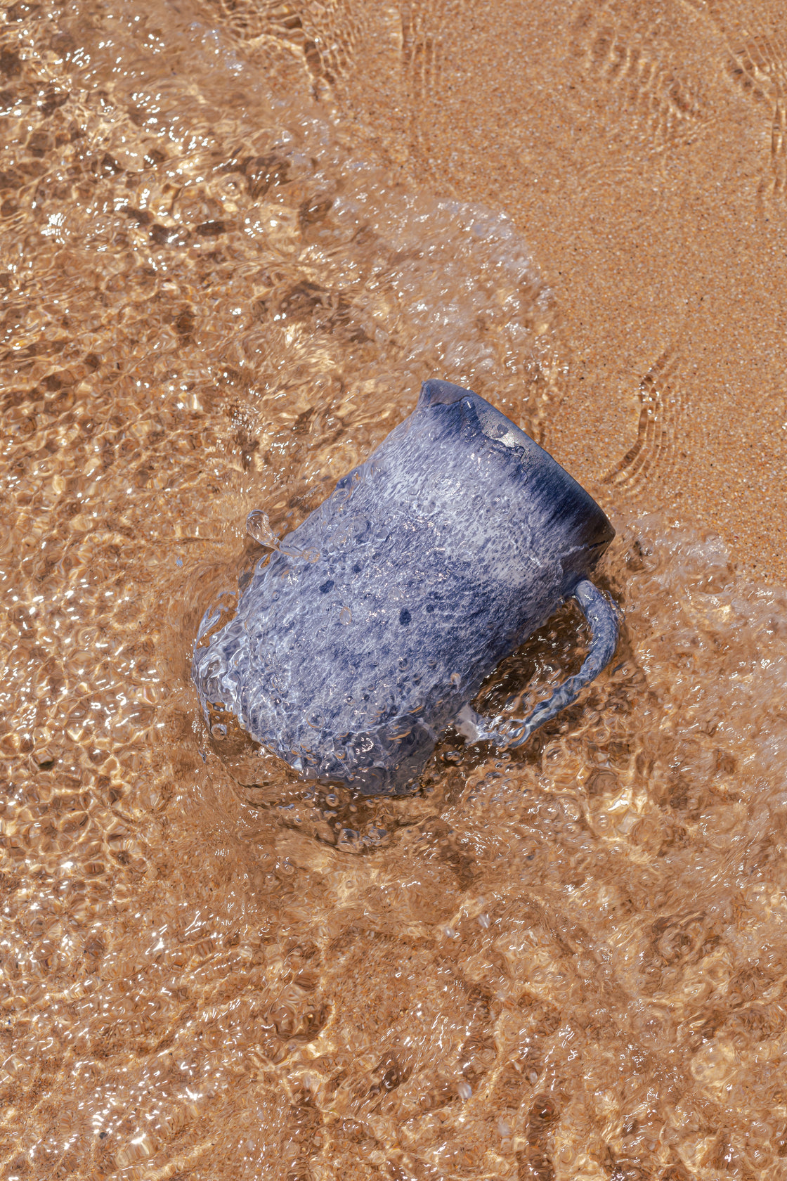 Sea blue turtle jug